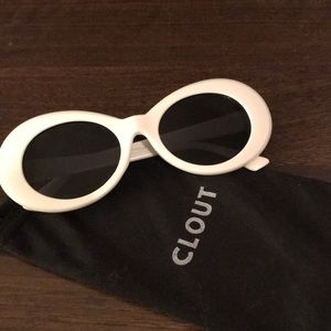 Clout goggles